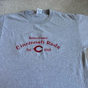 Vintage Cincinnati Reds National League MLB Baseball Embroidered T-Shirt